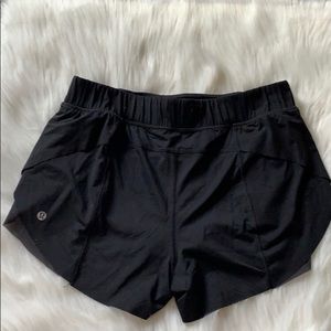 Lululemon 3” short! Size 6